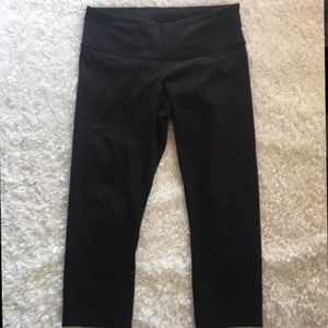 Crop black lululemon leggings